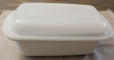 Vintage TUPPERWARE Loaf Pan & Lid. 2 Qt 1745 & Lid 1747. For Microwave & Oven picture