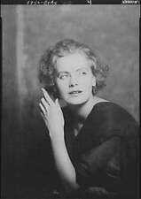 Garbo,Greta,Miss,actresses,acetates,portrait photo,women,Arnold Genthe,1925 1 picture