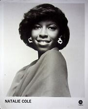 NATALIE COLE AMERICAN SINGER-SONGWRITER AND ACTRESS - MOVIE PRESS KIT 8X10 PHOTO picture