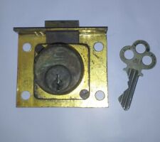 Early Antique Mills, Caille, Watling Slot Machine Lock & key ORIGINAL YALE  picture
