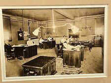 ATQ 1907 OFFICE PHOTO WORKERS SOUTHERN RAILWAY? GAS LIGHTS REMINGTON DESK FRAMED picture