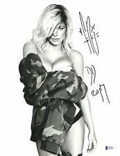 SEXY FERGIE SIGNED 11X14 PHOTO AUTHENTIC AUTOGRAPH DOUBLE DUTCHESS BECKETT BAS picture
