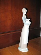 Lladro #4505 Girl With Lamb   RETIRED   Matte finish picture