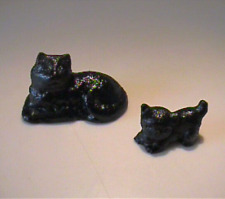 VINTAGE 1960'S MINIATURE CAST IRON BLACK MOTHER CAT AND KITTEN picture