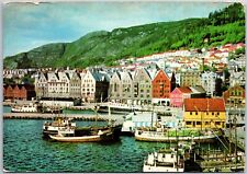 VINTAGE CONTINENTAL SIZED POSTCARD VIEW OF THE HARBOR AT BERGEN NORWAY 1964 picture