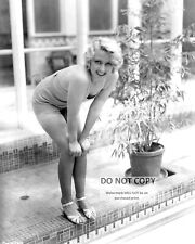 ACTRESS JOAN BLONDELL PIN UP - 8X10 PUBLICITY PHOTO (AB-730) picture