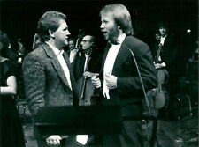 Tommy Körberg and Benny Andersson sing extras f... - Vintage Photograph 2809515 picture