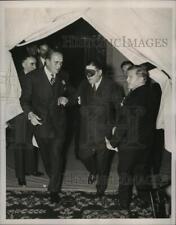 1937 Press Photo New York Joe McCarthy Initiated Into Saints & Sinners Club NYC picture