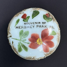 Vtg HERSHEY PARK PA Clambroth White Milk Glass Trinket Box Hand-Painted Flower picture