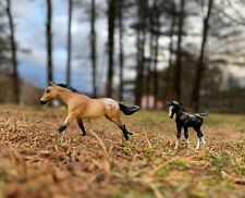 breyer freedom series mare and foal set buckskin mustang picture