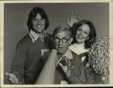 1978 Press Photo Bruce Jenner, George Burns and Phyllis George - hcs14203 picture