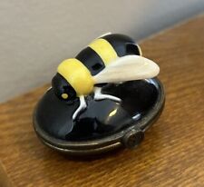 Dept. 56 Accents Happy Bumblebee Hinged Trinket Box Porcelain Bee Happy Vintage picture
