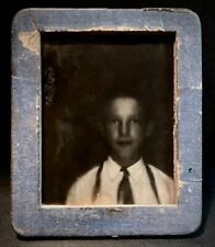 THICK GLASSES SOMBER BOY GLOWS in FILM NOIR BOOTH ~ 1940s PHOTOMATIC PHOTOBOOTH picture