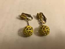VINTAGE ESTATE YELLOW DANGLE CLIP ON EARRINGS picture