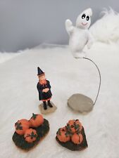 LOT 4 lemax halloween village piece witch floating ghostie ghost pumpkin patch picture