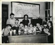 1938 Press Photo Reading Pa Machemer familu of 10 children having supper picture