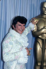 Liberace On Academy Awards 1982 Tv Old Photo 4 picture