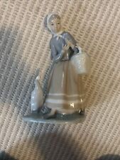 Lladro #4568 Shepherdess with Ducks Retired picture