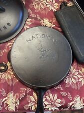 Wagner National No. 8 with Star Cast Iron Skillet *CRACK* picture