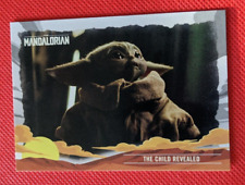 2020 Topps Star Wars Mandalorian Journey of the Child #17 The Child Revealed picture