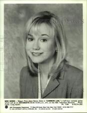 1996 Press Photo Actress Megyn Price in 