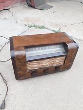 VINTAGE RCA VICTOR MODEL 66X3 WOODEN RADIO w/TIGER CLOTH  Parts or Repairs  picture