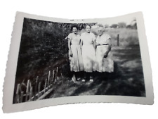 Vintage 1950's B&W Photo 3 Women Grandmother Mother Daughter Fence 5