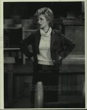 1984 Press Photo Study of American Singer Barbara Mandrell - lrx03165 picture