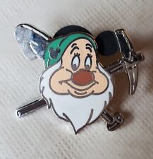 Disney pins WDW - 2014 Hidden Mickey Snow White and the Seven Dwarfs - Bashful picture