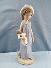 Lladro Porcelain Figurine #5045 Belinda With Her Doll 11 1/2