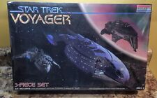 VINTAGE Monogram Star Trek Voyager 3-Piece Set 1996 Model Kit 3607 picture
