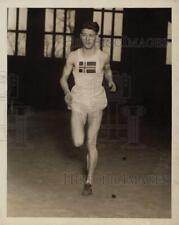 1926 Press Photo Athlete from Norway competes in New York - kfz02994 picture