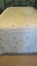 VINTAGE POLYESTER CHENILLE BEDSPREAD FRINGE YELLOW FLOWERS  - GOOD picture