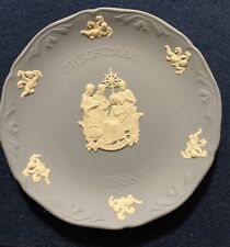 Wedgewood Christmas 1998 Collectible Plate picture