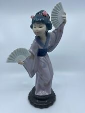 Lladro  Madame Butterfly Porcelain Figurine - Japanese Geisha Girl #4991 picture