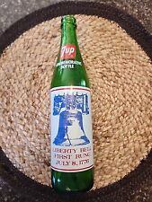 VINTAGE 16OZ 7UP BICENTENNIAL BOTTLE - PRE OWNED picture