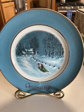 Wedgwood Avon Christmas Plate 1986 3rd Edition “Bringing Home The Tree” Gorgeous picture