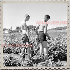 50s POLK COUNTY LAKELAND BARTOW FLORIDA BOYS GARDENING VINTAGE USA Photo 12056 picture