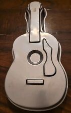 Vintage Wilton Cake Pan - 1977 Guitar 3-D Shaped Cake Pan - 502-933 - Pre-Owned picture