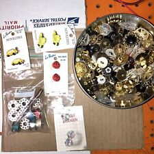 Mixed LOT of Vintage buttons plastic various sizes Thread   See Photos picture