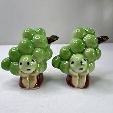 Vintage Anthropomorphic 1950s green grape salt & pepper shakers Japan Kitch picture