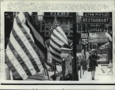 1969 Press Photo Bardstown, Kentucky - Flags at Half-Staff for Vietnam War picture