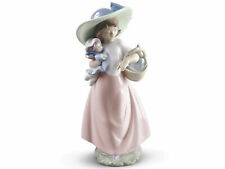 NAO BY LLADRO IT'S A PICNIC GIRL FIGURINE #1902 BRAND NIB CUTE DOLL SAVE$$ F/SH picture