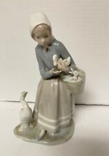 LLADRO GIRL / SHEPHERDESS WITH GEESE..PORCELAIN FIGURINE #4568..MINT picture
