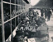 1945 WW2 US TROOPS in PARIS Street Cafe PHOTO  (136-W) picture