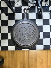 *RARE* LODGE Outdoor Wildlife Series Cast Iron Skillet | HUNTING DOG/ BIRD DOG picture