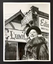 1964 L'Unique French High Fashion Store Owner Barbara Gorder Vintage Press Photo picture