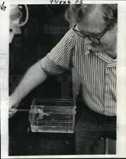 1979 Press Photo Dr. Robert Tompkins, associate professor of biology at Tulane picture