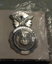 Vintage Obsolete U.S. Deptartment of the Air Force Security Police Badge NOS picture