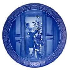 ROYAL COPENHAGEN 2024 Christmas Plate – CHRISTMAS ANTICIPATION - In Stock picture